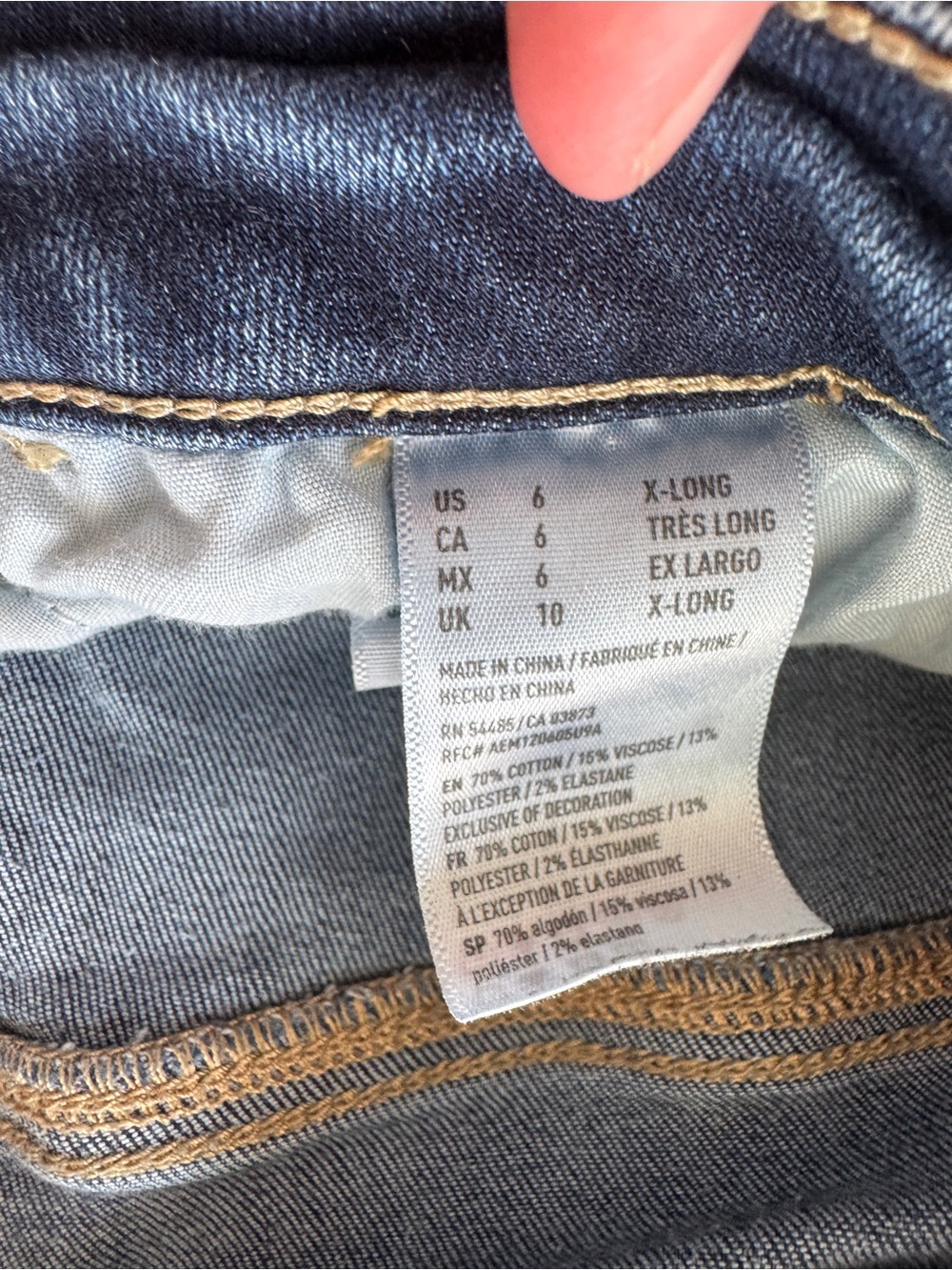 American Eagle Dark Blue Skinny Jeans. Size 6. Xtra long. Super stretch - Picture 3 of 4